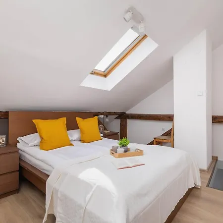 Apartment Air-Conditioned Apartment In The Downtown Cracow Swietej Gertrudy 4 By Heyrent